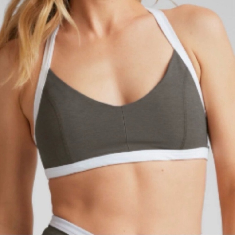Beyond Yoga Spacedye Out lines Sports Bra Size S